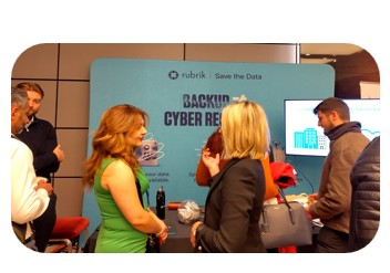 Stand photo